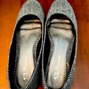 Wedge Pumps Like New